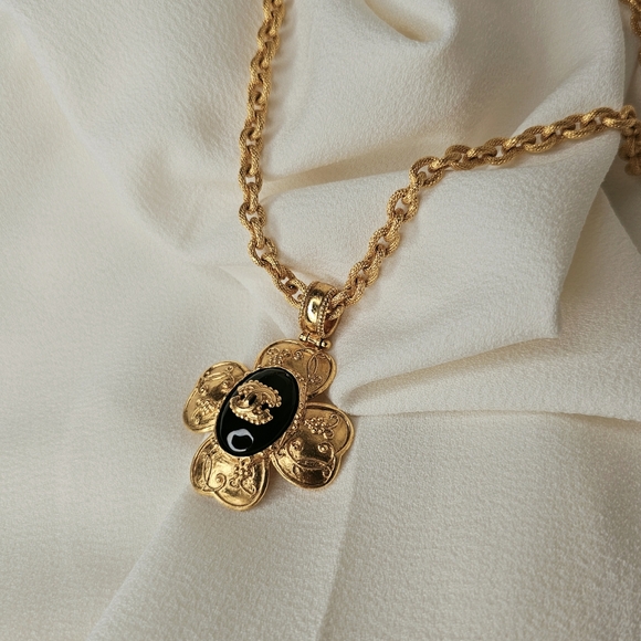 CHANEL Rare Gripoix Coco Mark 96A Gold Chain Necklace Black - Picture 17 of 17